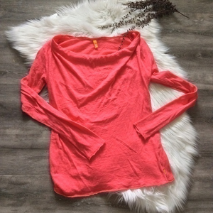 Lucy slouch cowl long‎ sleeved tee M